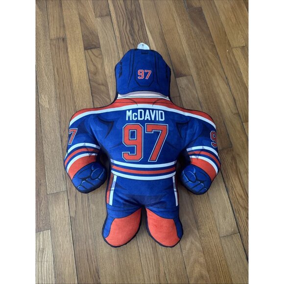 Bleacher Buddy Edmonton Oilers Connor McDavid 98 - Picture 2 of 5